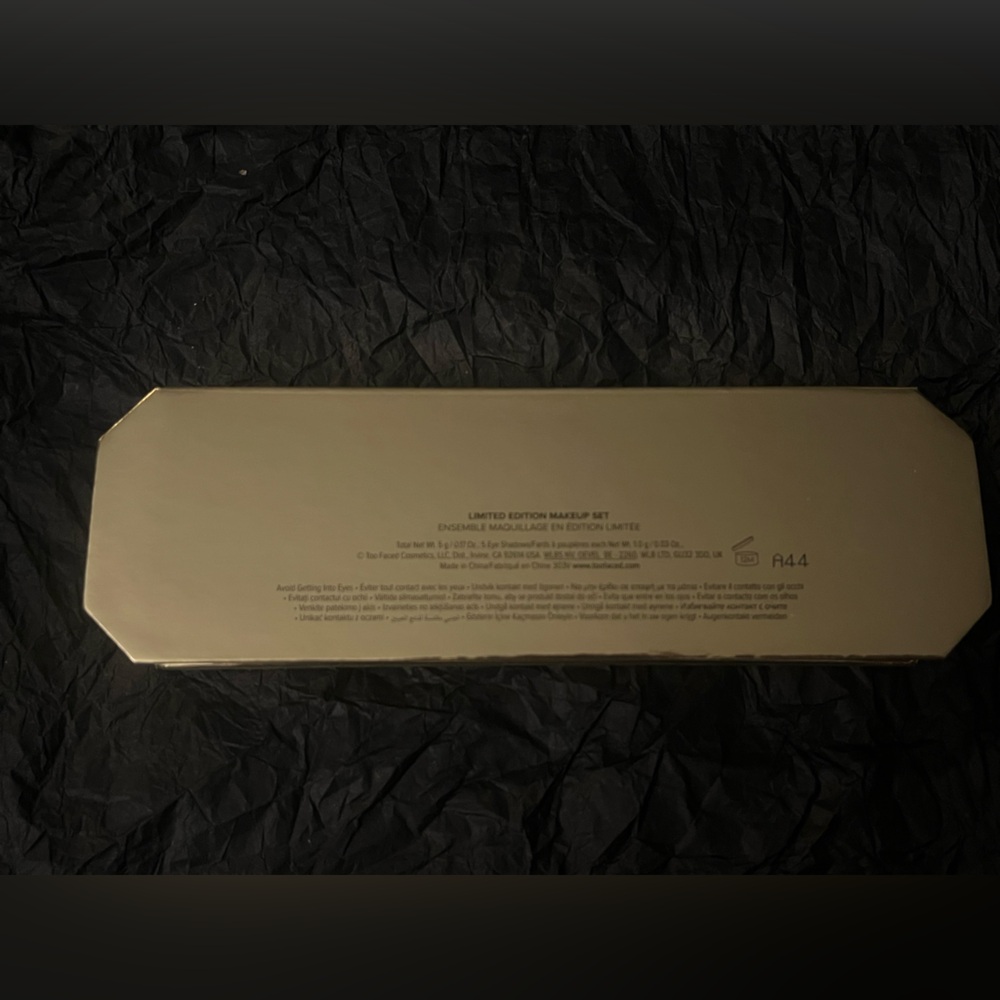 Too Faced You’re A Gem! Limited Ed. Eyeshadow Palette (BNIB) - Picture 9 of 9
